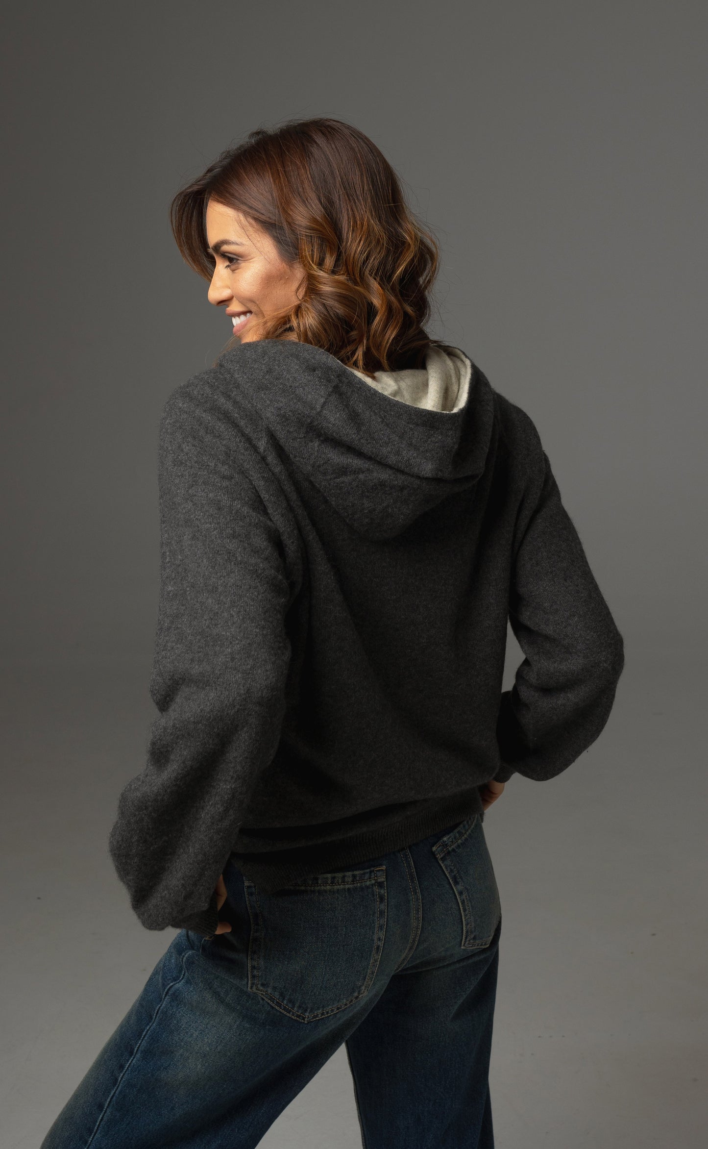 Dukserica od baby kašmira sa kapuljačom