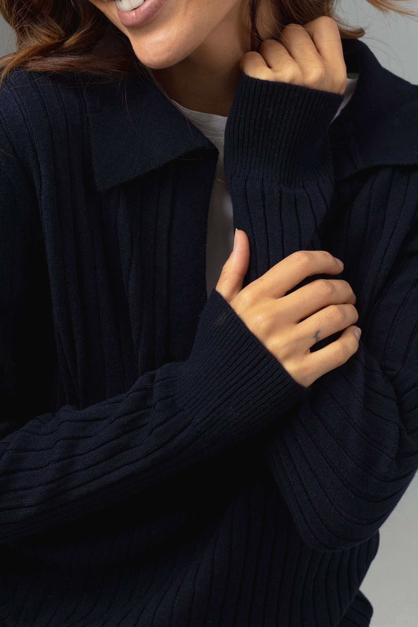 Kašmirski teget džemper